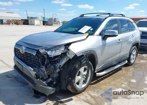 2021 Toyota Rav4 Xle from USA, damaged, VIN 2T3W1RFV2MC109531